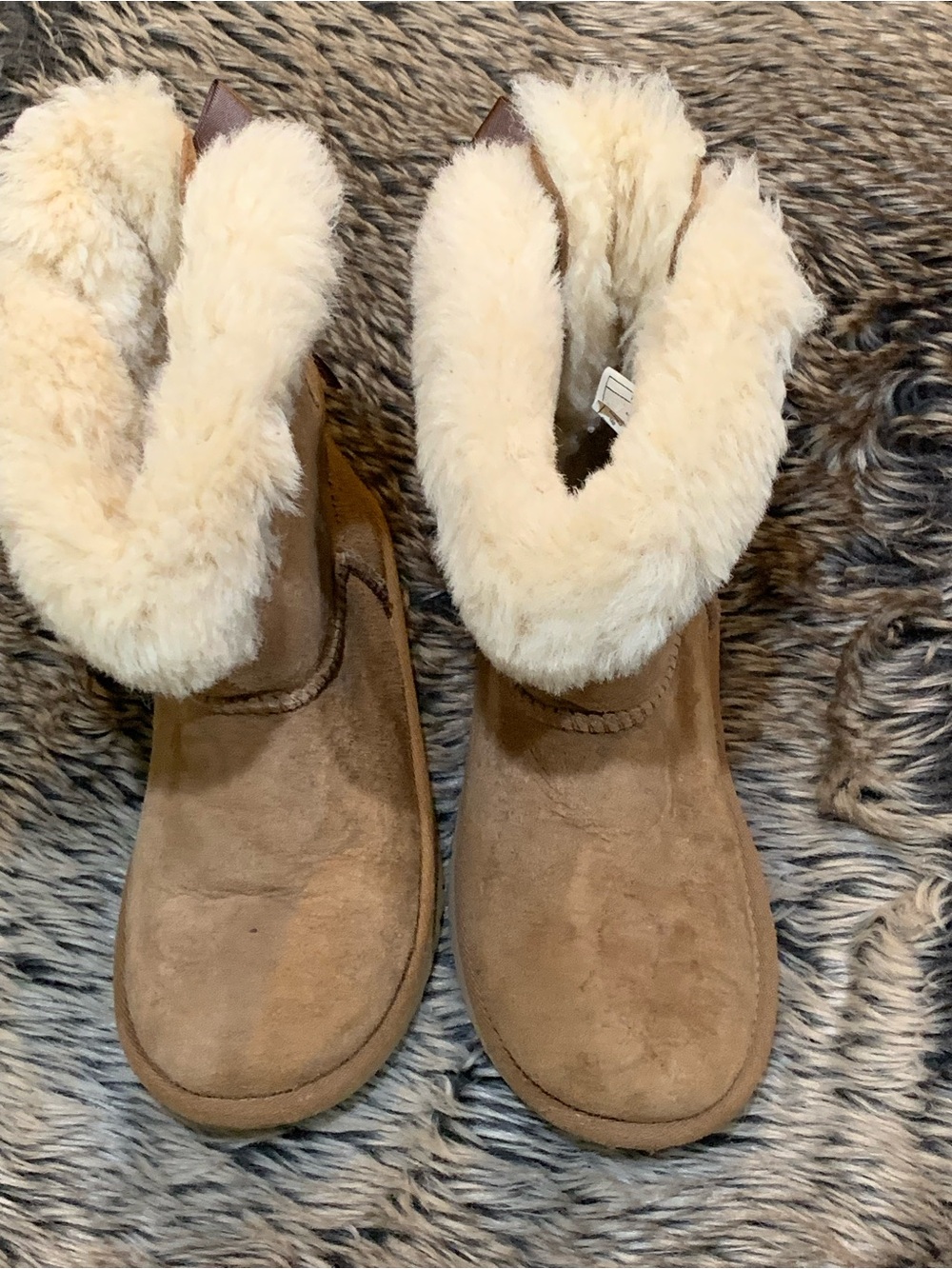 UGG Bailey Bow II kids color: Chestnut size 1